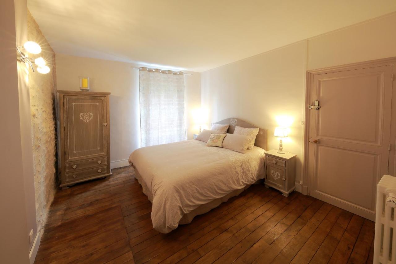 La Loge Des Fees Bed & Breakfast Latille Ngoại thất bức ảnh