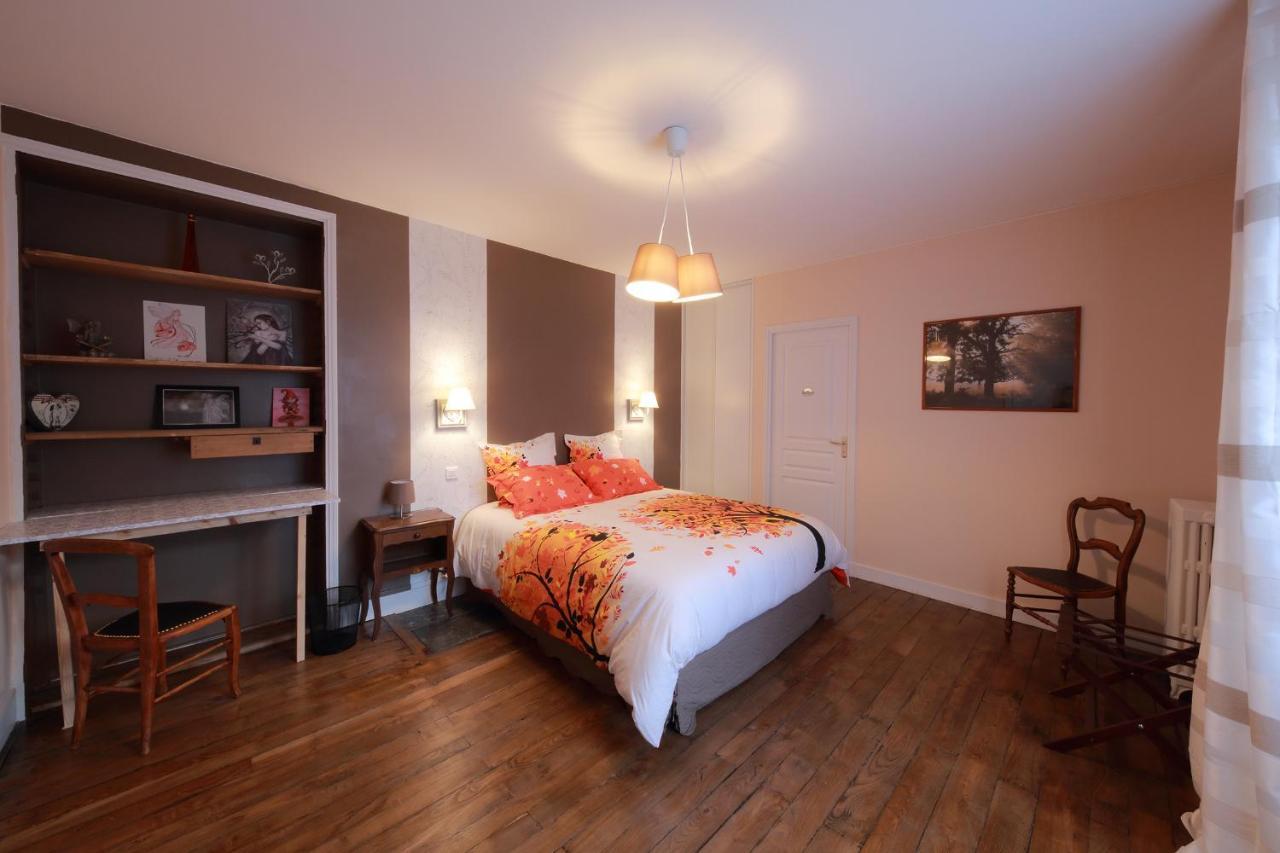 La Loge Des Fees Bed & Breakfast Latille Ngoại thất bức ảnh